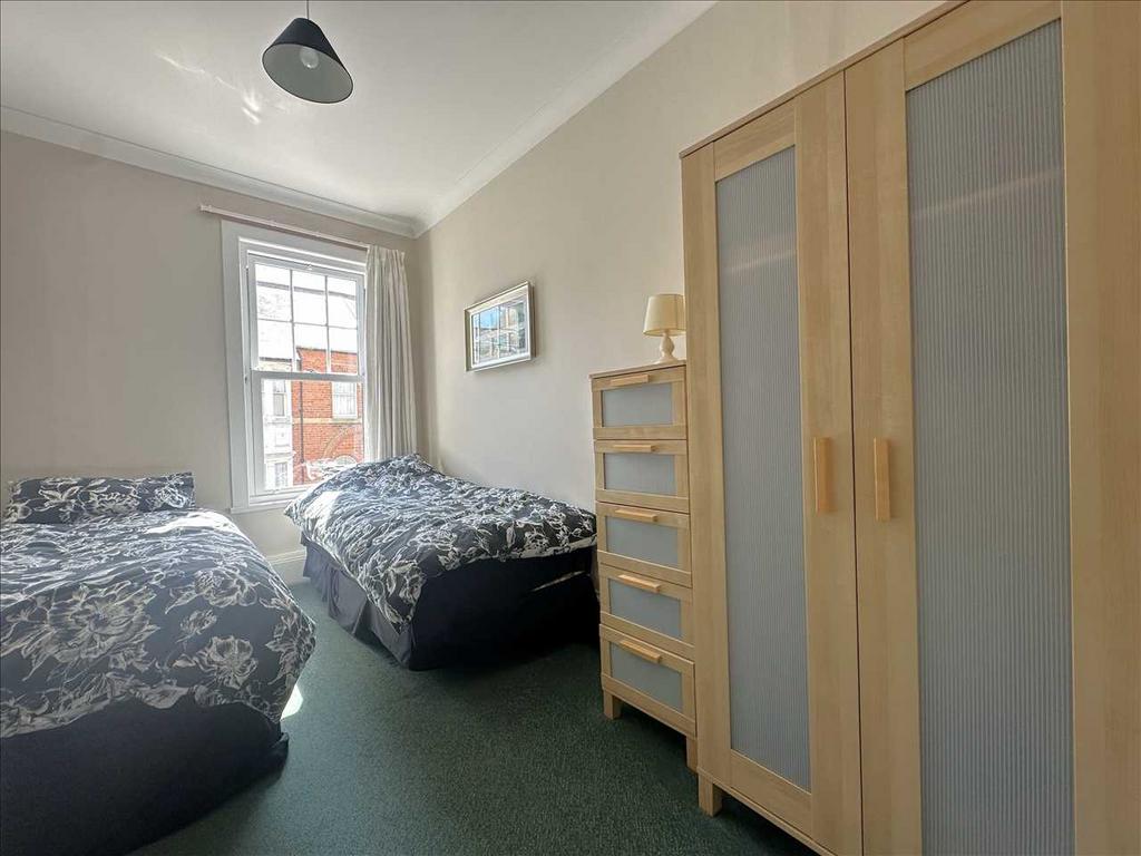 Bedroom (front)
