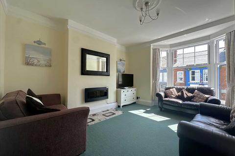 2 bedroom apartment for sale, Belle Vue Street, Filey