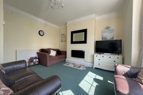 2 bedroom apartment for sale, Belle Vue Street, Filey