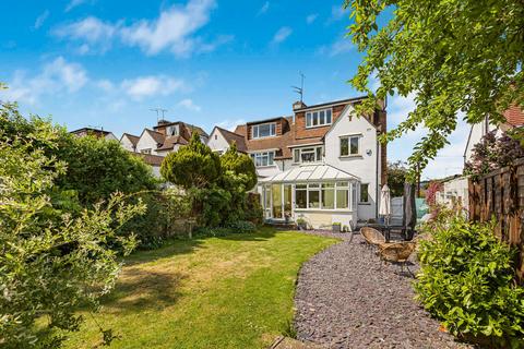 4 bedroom semi-detached house for sale, Oakmere Avenue, Potters Bar, EN6