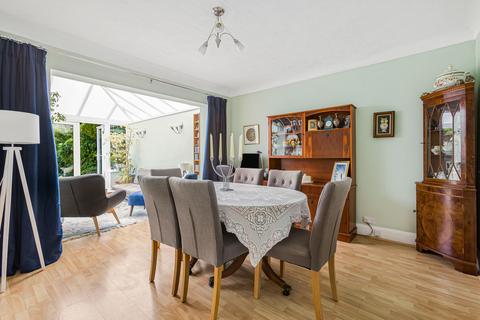 4 bedroom semi-detached house for sale, Oakmere Avenue, Potters Bar, EN6