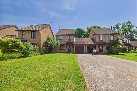 4 Abbotswood Close, Tadley, RG26 3UH
