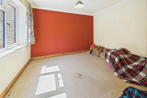 4 Abbotswood Close, Tadley, RG26 3UH