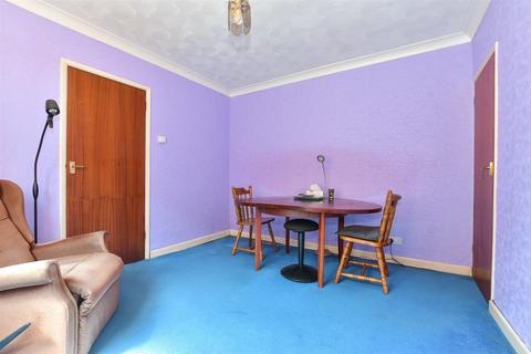 3 bedroom semi-detached house for sale, Cross Street, Sandown PO36