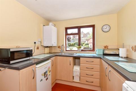 3 bedroom semi-detached house for sale, Cross Street, Sandown PO36
