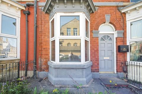 3 bedroom semi-detached house to rent, South View Road, Nether Edge, Sheffield, S7