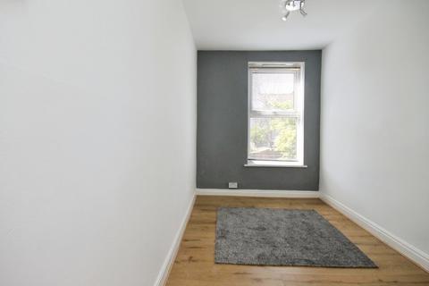 3 bedroom semi-detached house to rent, South View Road, Nether Edge, Sheffield, S7
