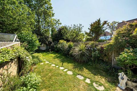 2 bedroom bungalow for sale, Marvels Lane, London, SE12