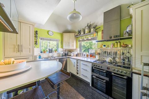 2 bedroom bungalow for sale, Marvels Lane, London, SE12