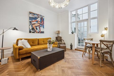 1 bedroom flat to rent, Queens Gate Gardens, South Kensington, London