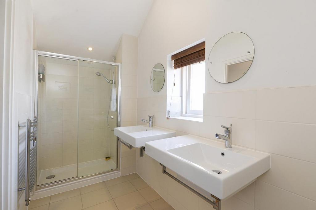 Ensuite 2