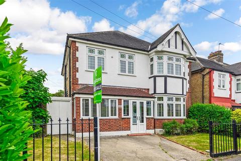4 bedroom detached house for sale, Bosgrove, London E4