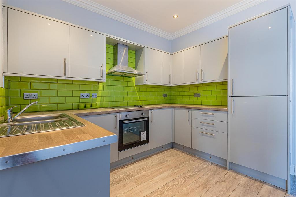 Cowbridge Road 546a-5.jpg