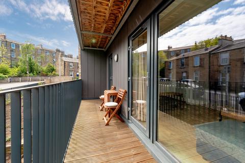 Flat 5, 21b Brunswick Road, Edinburgh, EH7 5FN
