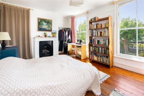 16 Almack Road, London, E5 0RL