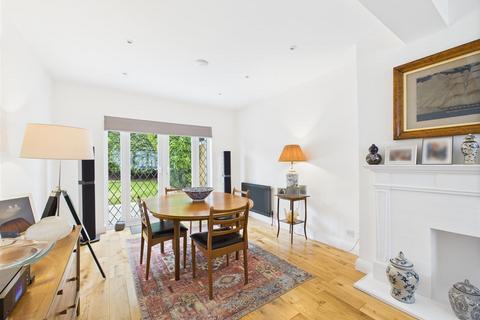 65 Court Avenue, Coulsdon, CR5 1HJ