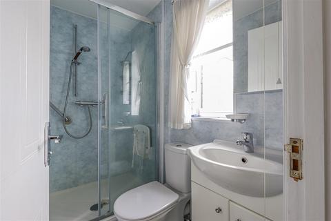 8 Parc Clwyd, Barry, CF63 1DS