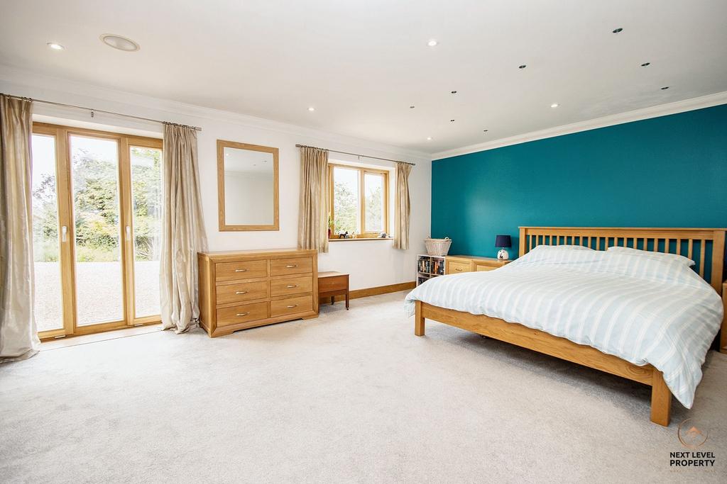 Ground floor bedroom 1