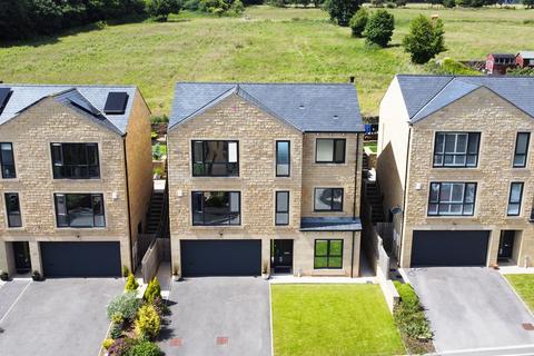 5 bedroom detached house for sale, East Hill Way, Denby Dale, HD8