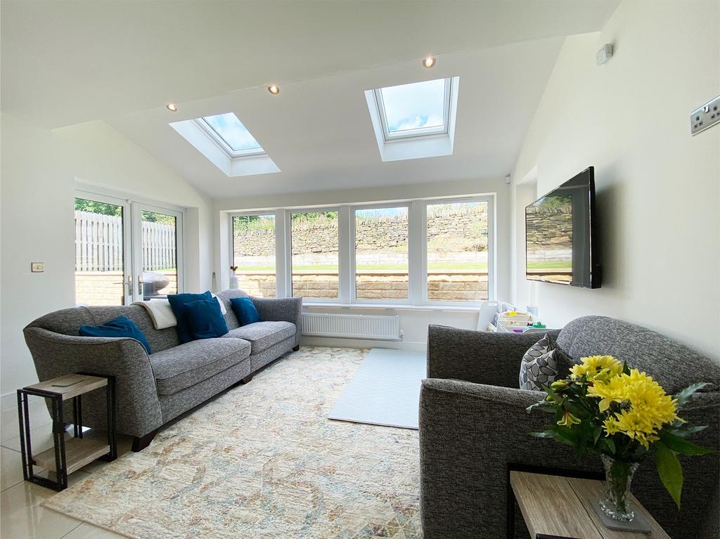Open plan dining kitchen and family room