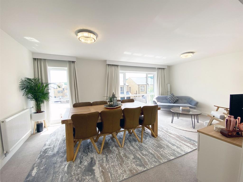 Living / dining room