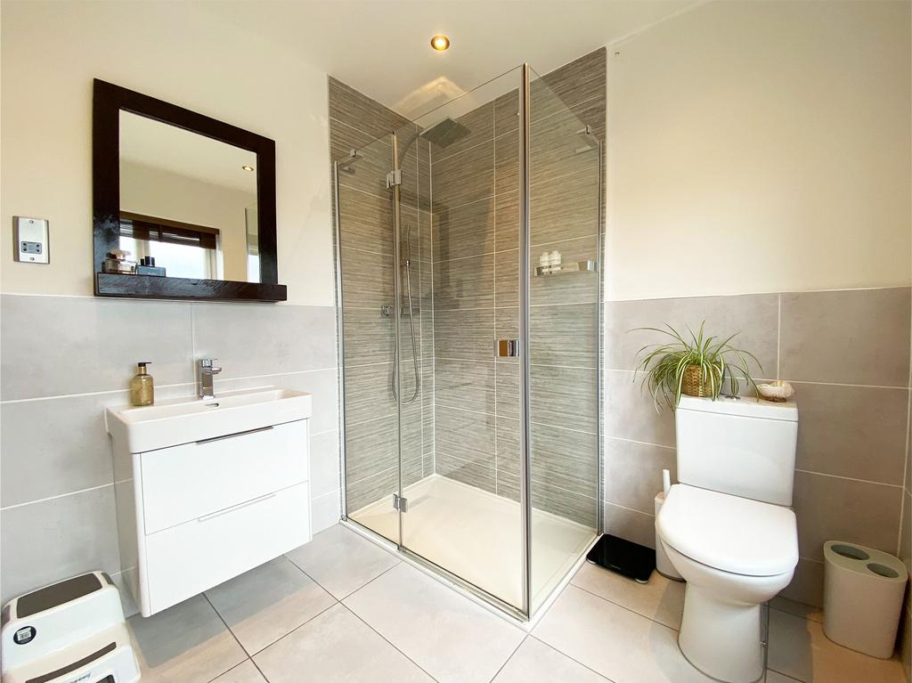 Bedroom one en suite shower room