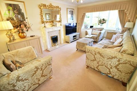 4 bedroom detached house for sale, Farleigh Close, Westhoughton, BL5 3ES