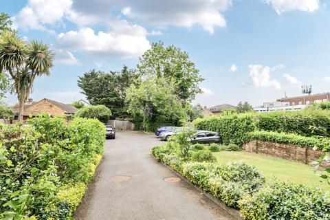 1 bedroom apartment for sale, Preston Court, 38 Station Road, New Barnet, Hertfordshire, EN5