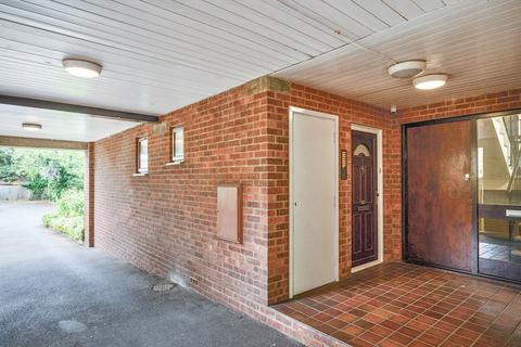 1 bedroom apartment for sale, Preston Court, 38 Station Road, New Barnet, Hertfordshire, EN5