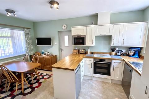 4 bedroom detached house for sale, Moorcroft Road, Birmingham B13
