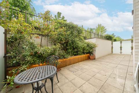 1 bedroom flat for sale, The Avenue, London NW6