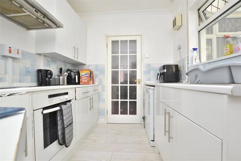 4 bedroom house to rent, Hethersett Road, Gloucestershire GL1