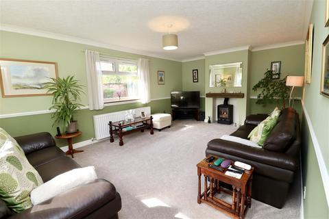 The Lorraul Town Street, Shiptonthorpe, York, YO43 3PE