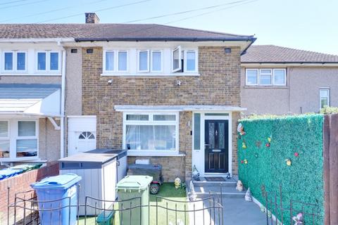 256 Romford Road, Aveley, South Ockendon, RM15 4PD