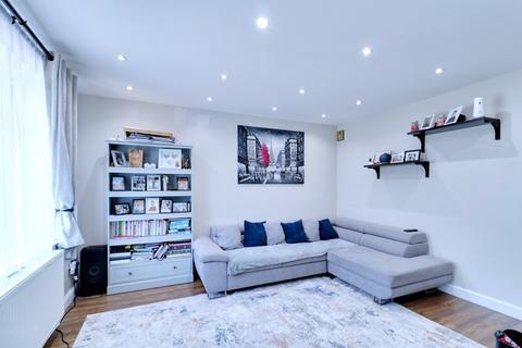 256 Romford Road, Aveley, South Ockendon, RM15 4PD