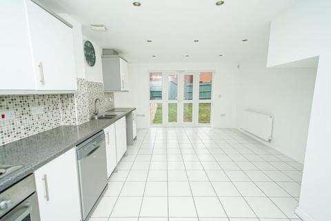 3 bedroom end of terrace house for sale, St. Helena Avenue, Milton Keynes