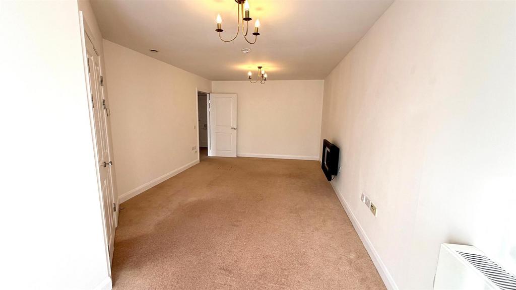 Lounge/ dining area
