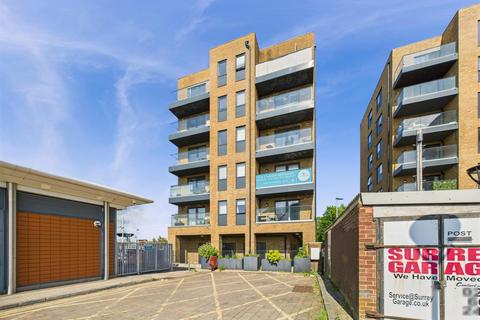 Leaden Hill, Coulsdon CR5
