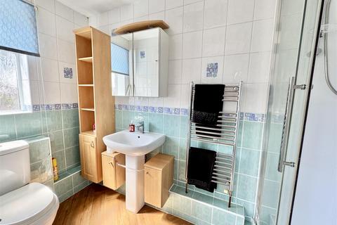 2 bedroom end of terrace house to rent, Blacker Road, Mapplewell
