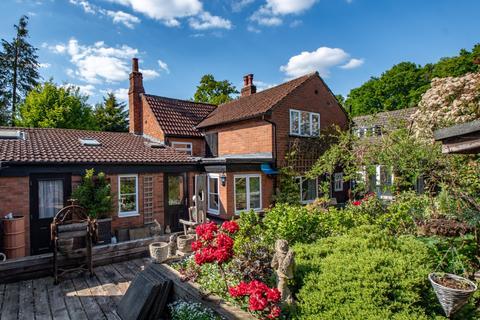 3 bedroom detached house for sale, Bills Lane, Solihull B90