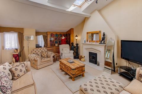 3 bedroom detached house for sale, Bills Lane, Solihull B90