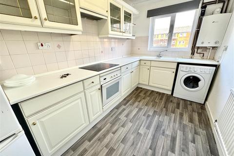 2 bedroom apartment for sale, Abernethy Quay, Maritime Quarter Marina , Swansea