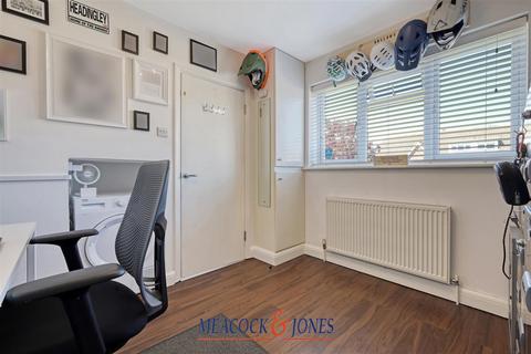 6 The Coverts, Hutton, Brentwood, CM13 2JP
