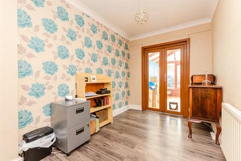 3 bedroom semi-detached house for sale, Haig Avenue, Rochester ME1