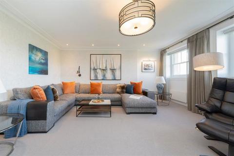 4 bedroom flat to rent, Cambridge Terrace, London NW1