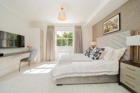 4 bedroom flat to rent, Cambridge Terrace, London NW1