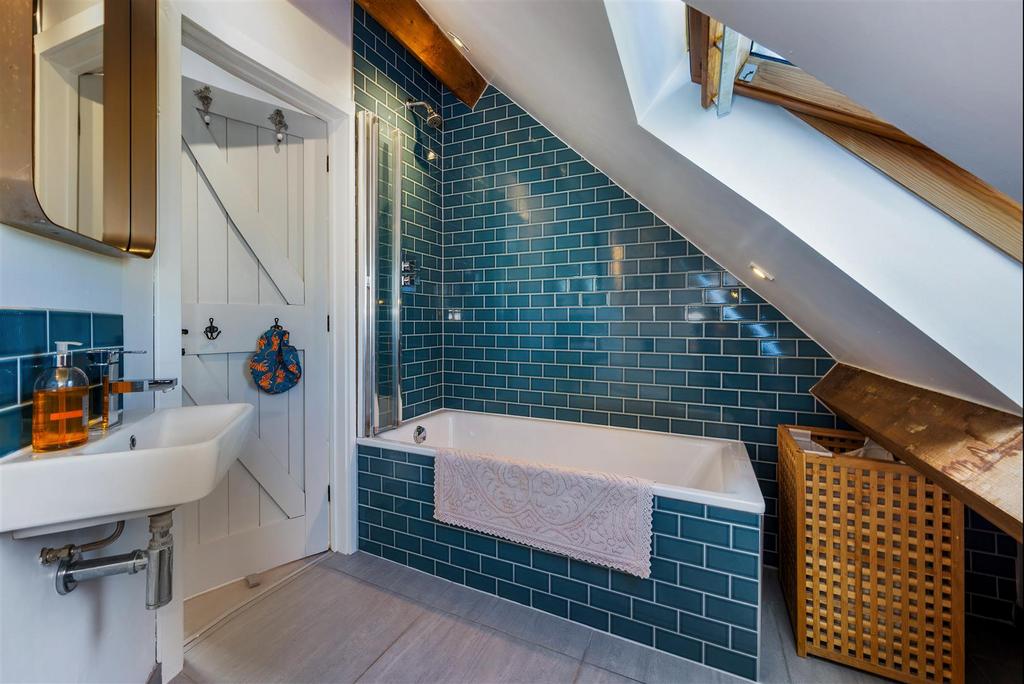 Main Bathroom