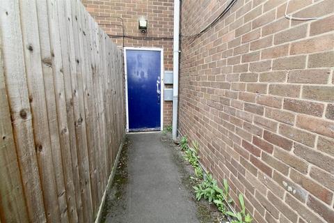 2 bedroom flat to rent, Chester Road, Birmingham B36