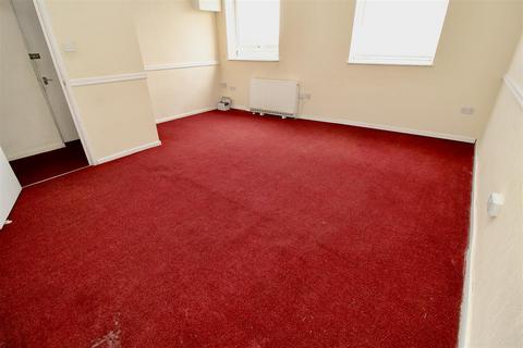 2 bedroom flat to rent, Chester Road, Birmingham B36