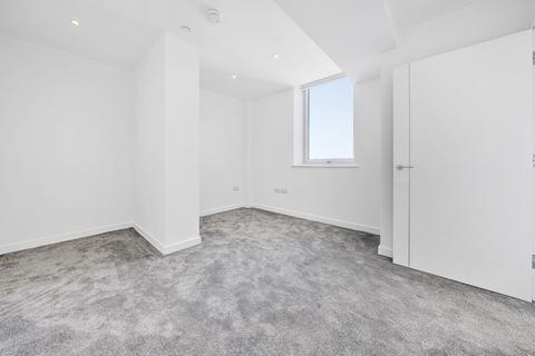 2 bedroom apartment to rent, Beckenham Road, Beckenham BR3